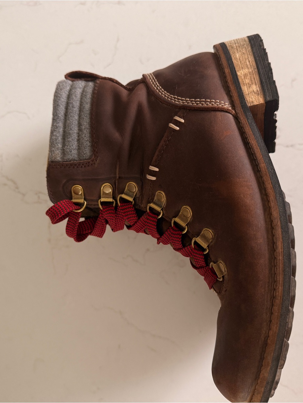 Kodiak Brown Leather Lace-Up Boots with Red Laces - Picture 2 of 5